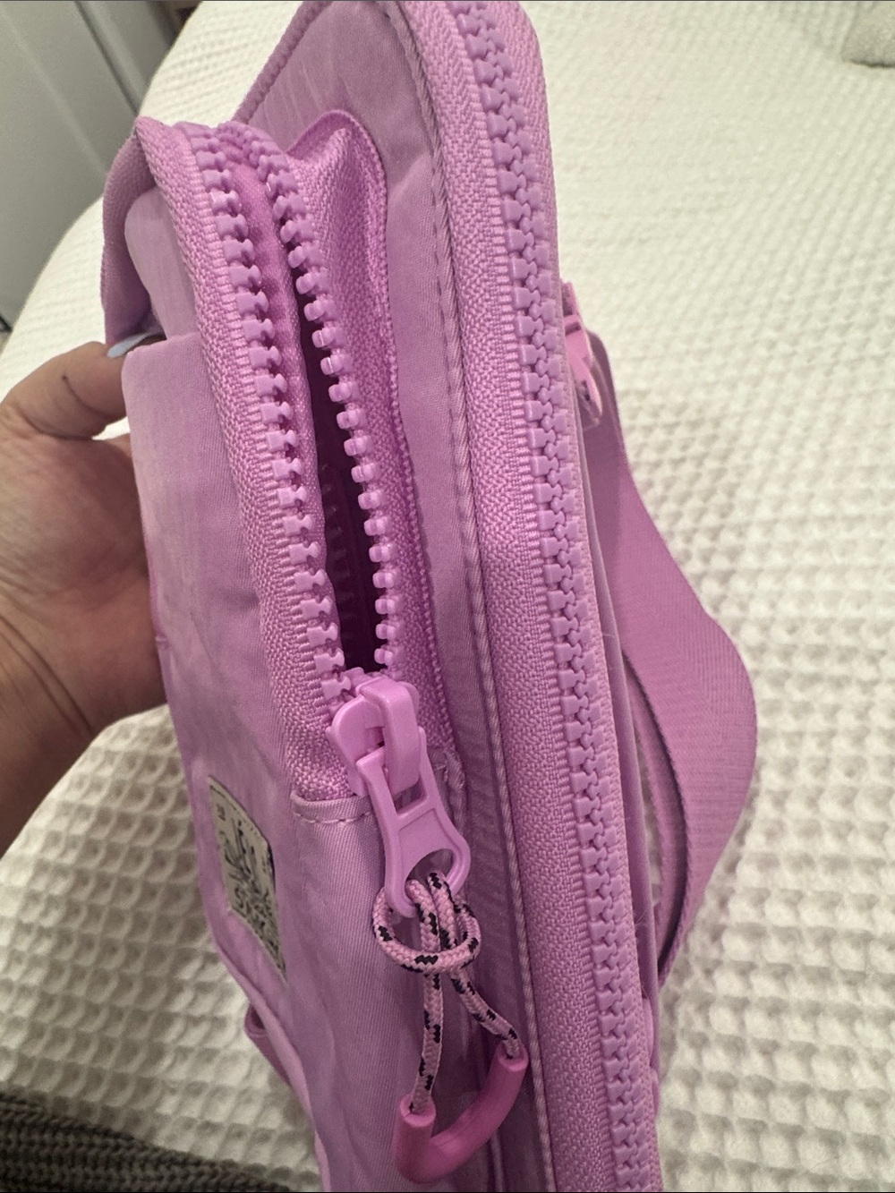 BÉIS Stagecoach Crossbody Sling Bag - Picture 6 of 10